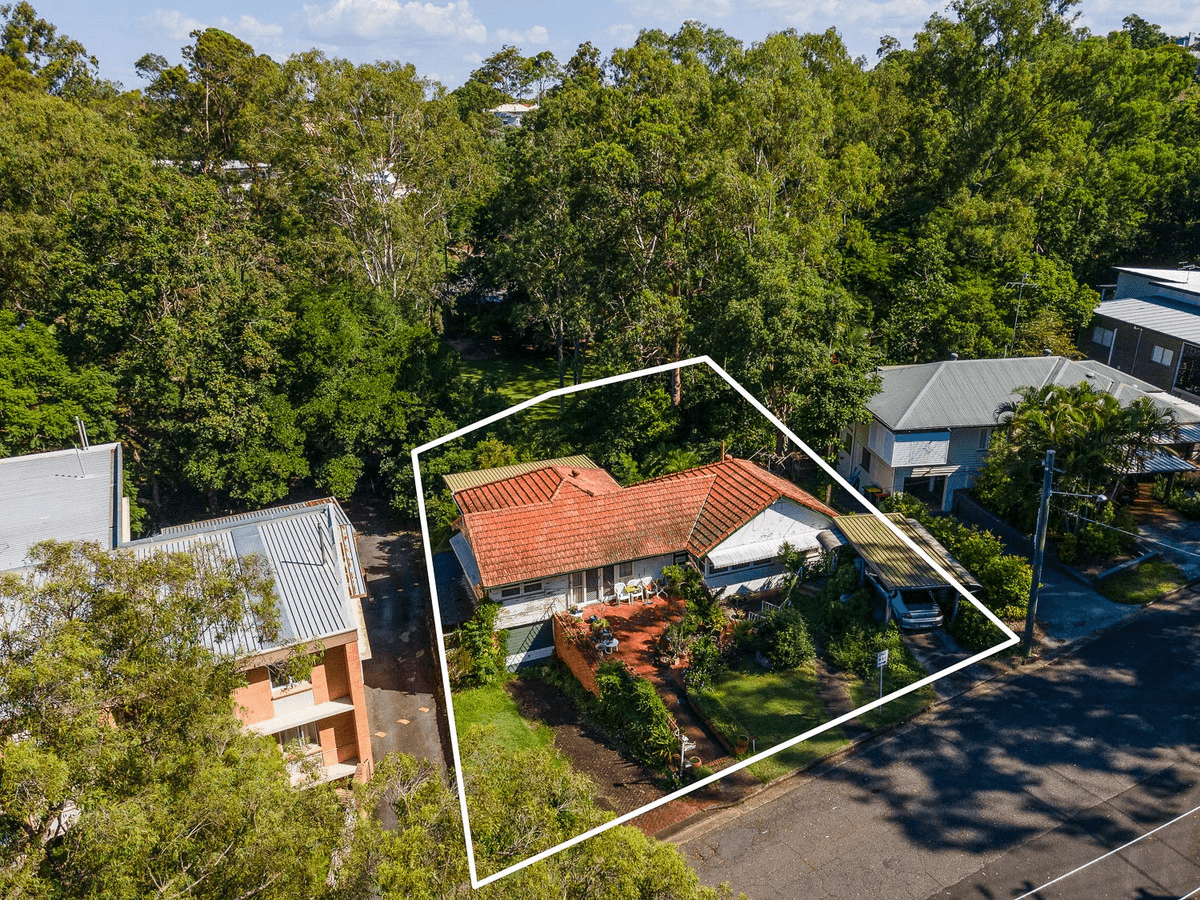 221 Carmody Road, St Lucia, QLD 4067