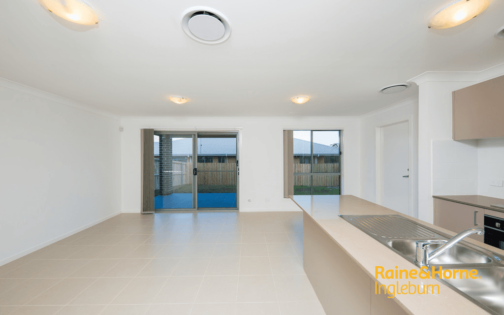 4 KALGAN ROAD, EDMONDSON PARK, NSW 2174