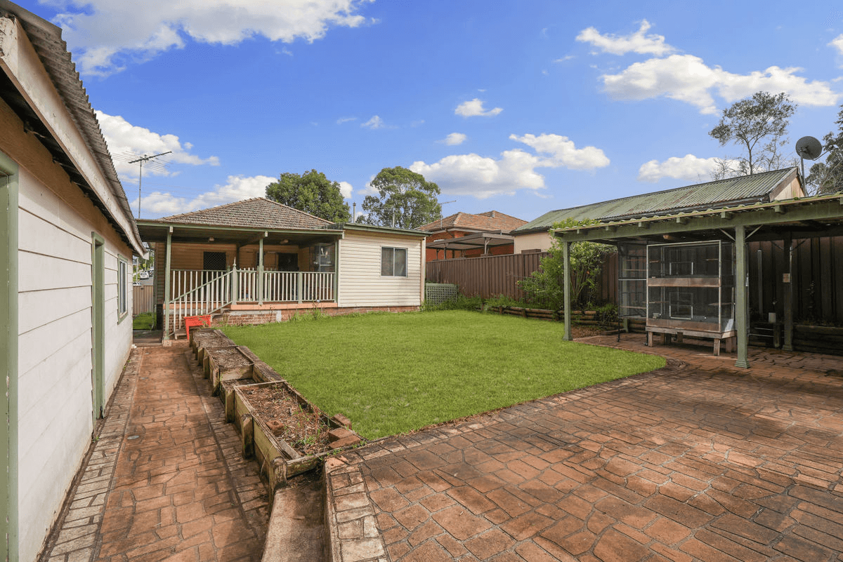 11 Jones Street, WENTWORTHVILLE, NSW 2145
