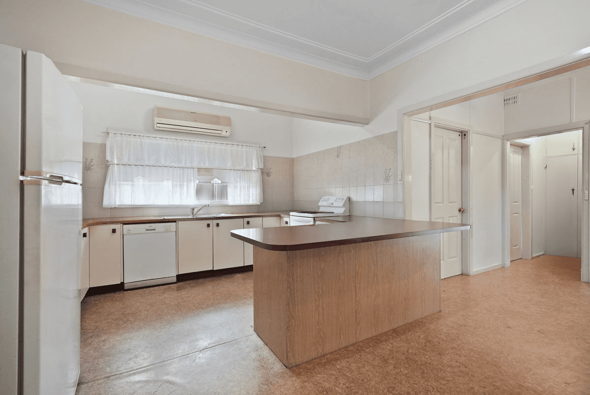 11 Jones Street, WENTWORTHVILLE, NSW 2145