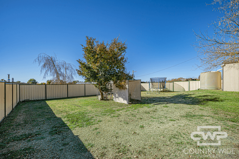 93 Ollera Street, GUYRA, NSW 2365