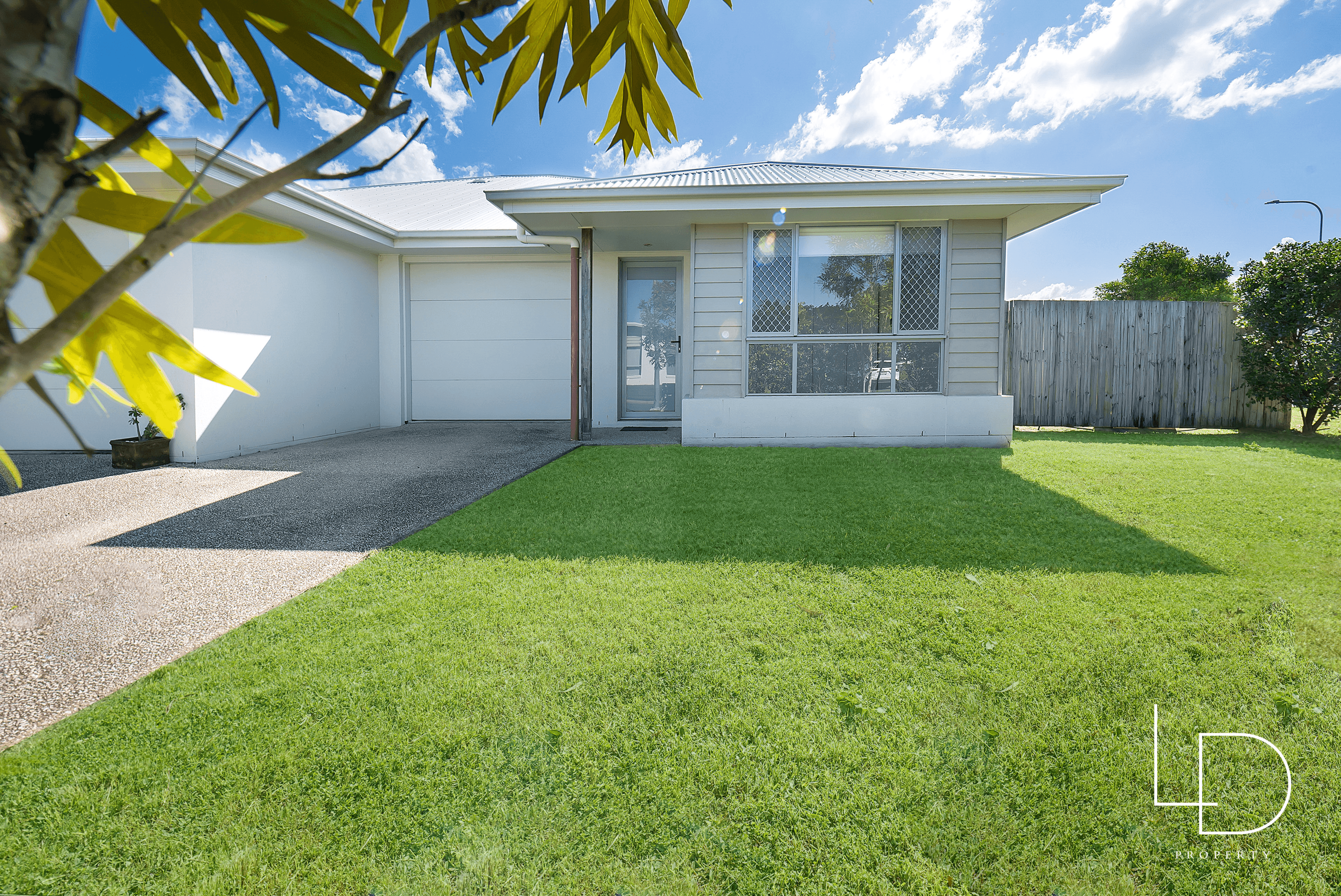 1/86 Superior Boulevard, ANDERGROVE, QLD 4740