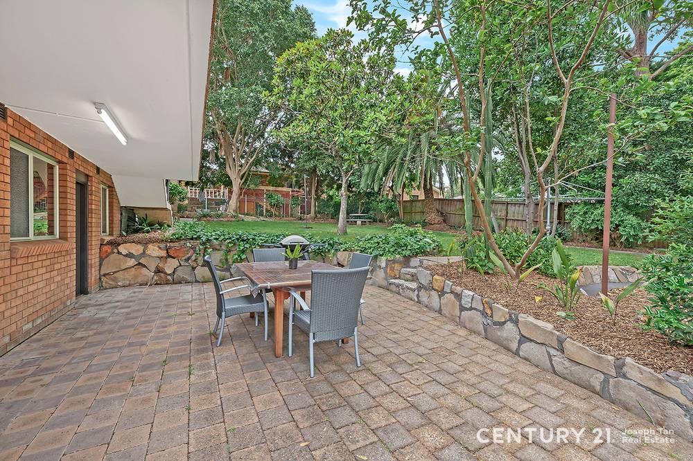 54  Eaton Road, West Pennant Hills, NSW 2125