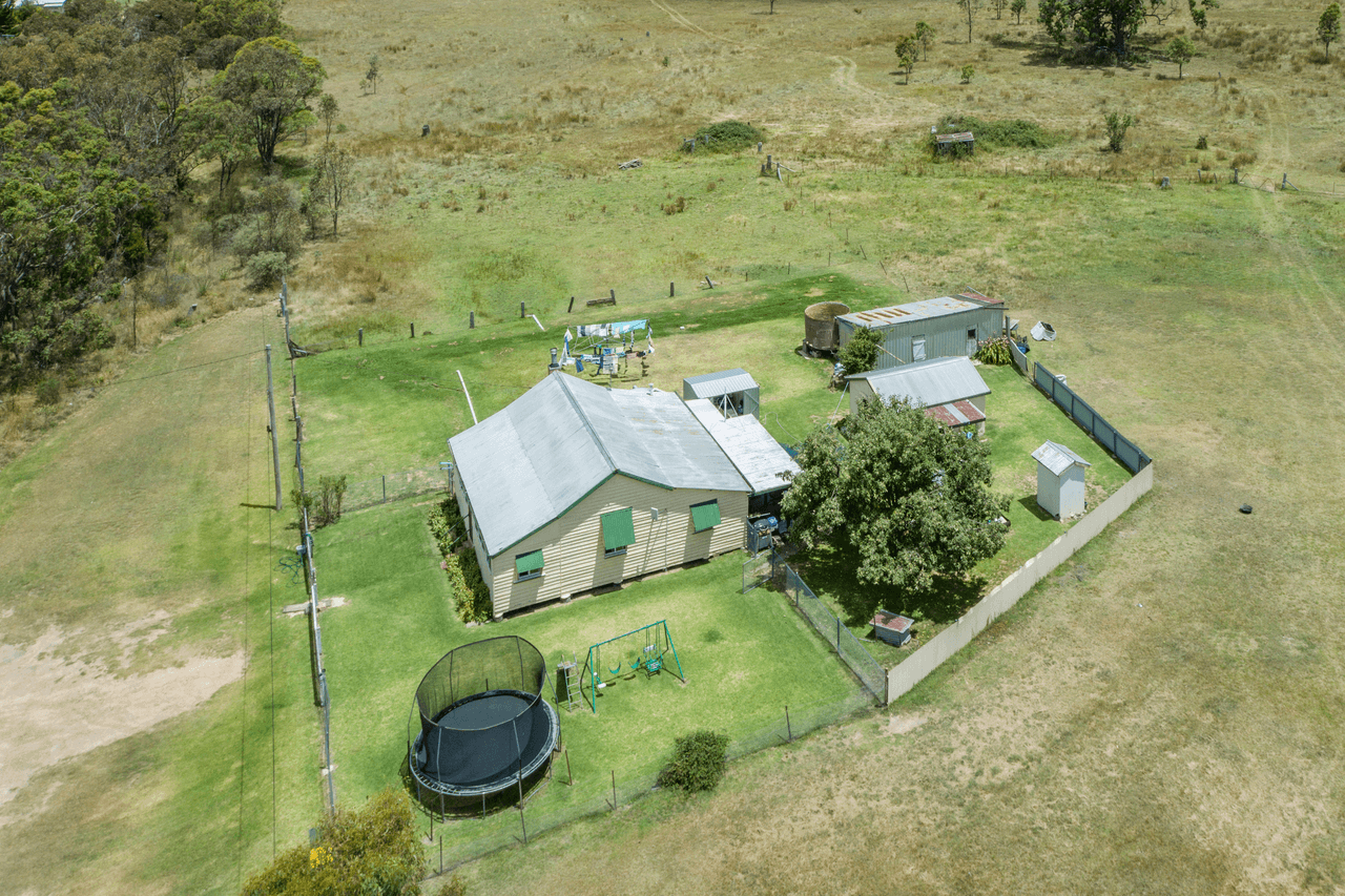 2 Ballandean Street, JENNINGS, NSW 4383