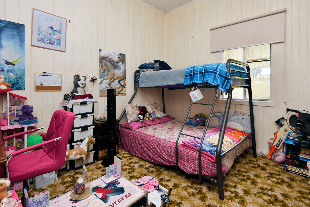 2 Ballandean Street, JENNINGS, NSW 4383