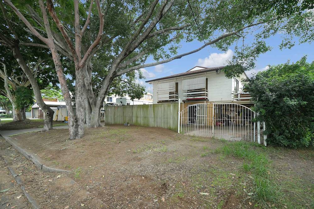 73 Ure St, HENDRA, QLD 4011