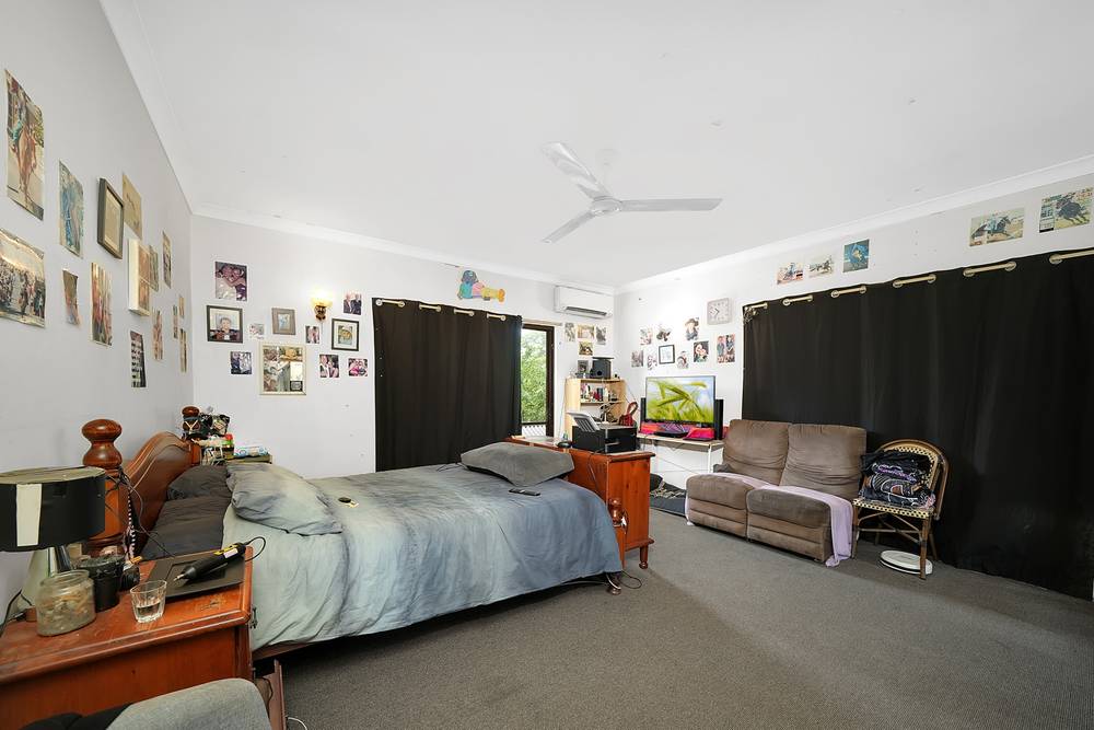 73 Ure St, HENDRA, QLD 4011