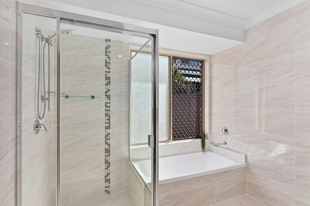 5 Dawson Court, Collingwood Park, QLD 4301