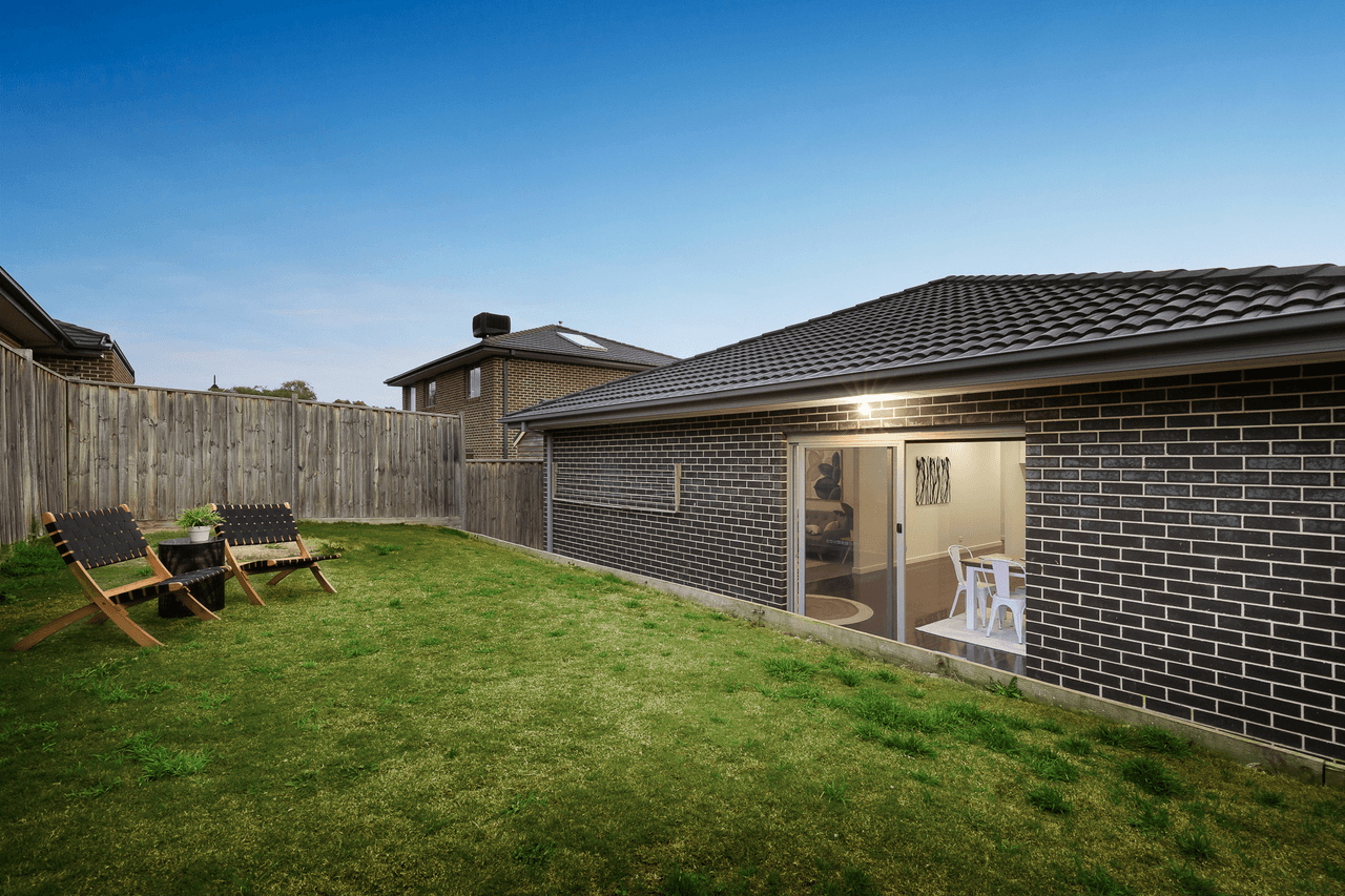 22 Mac Knight Wynd, DOREEN, VIC 3754