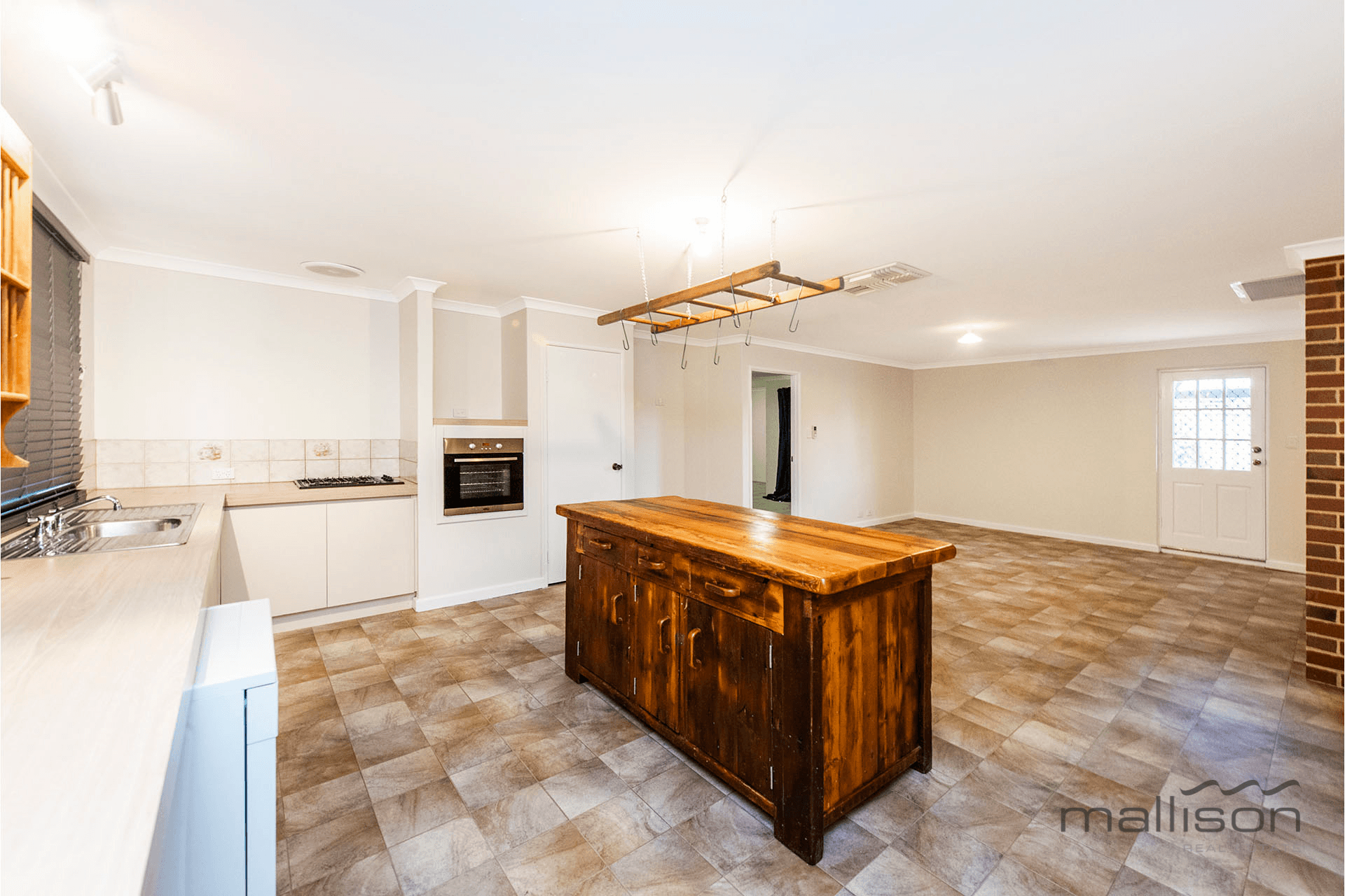 2 Gilling Place, ORELIA, WA 6167