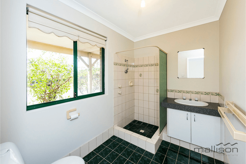 2 Gilling Place, ORELIA, WA 6167