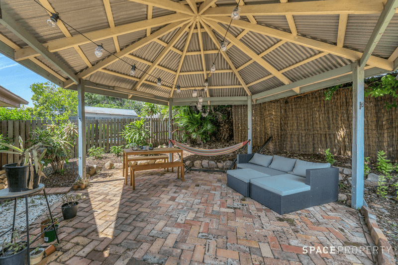 27 McIntyre Street, Wooloowin, QLD 4030