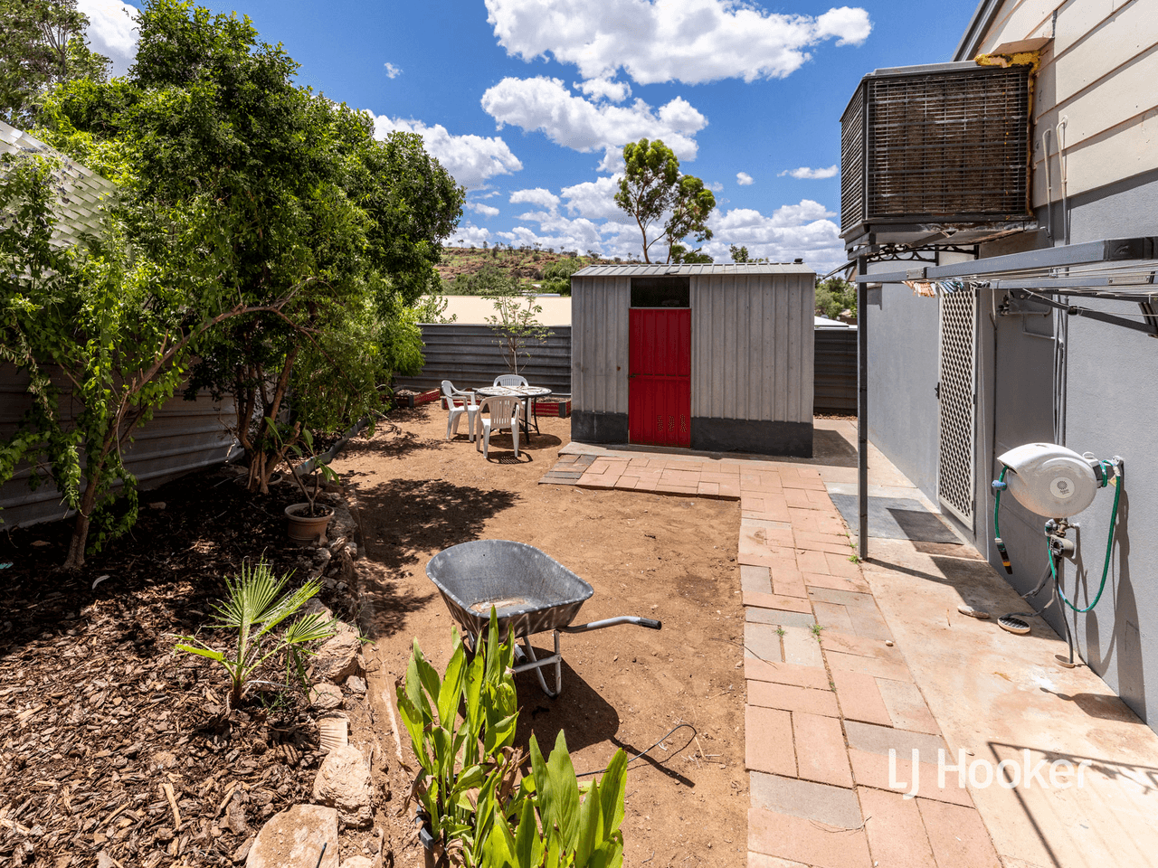 6 Sonder Court, ARALUEN, NT 0870