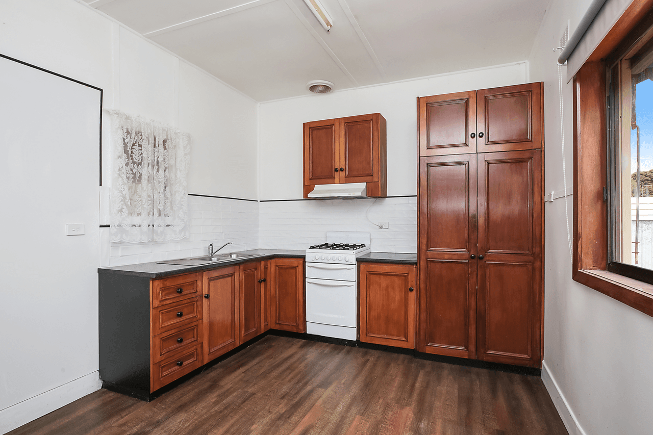 17 Barkly Street, CAMPERDOWN, VIC 3260