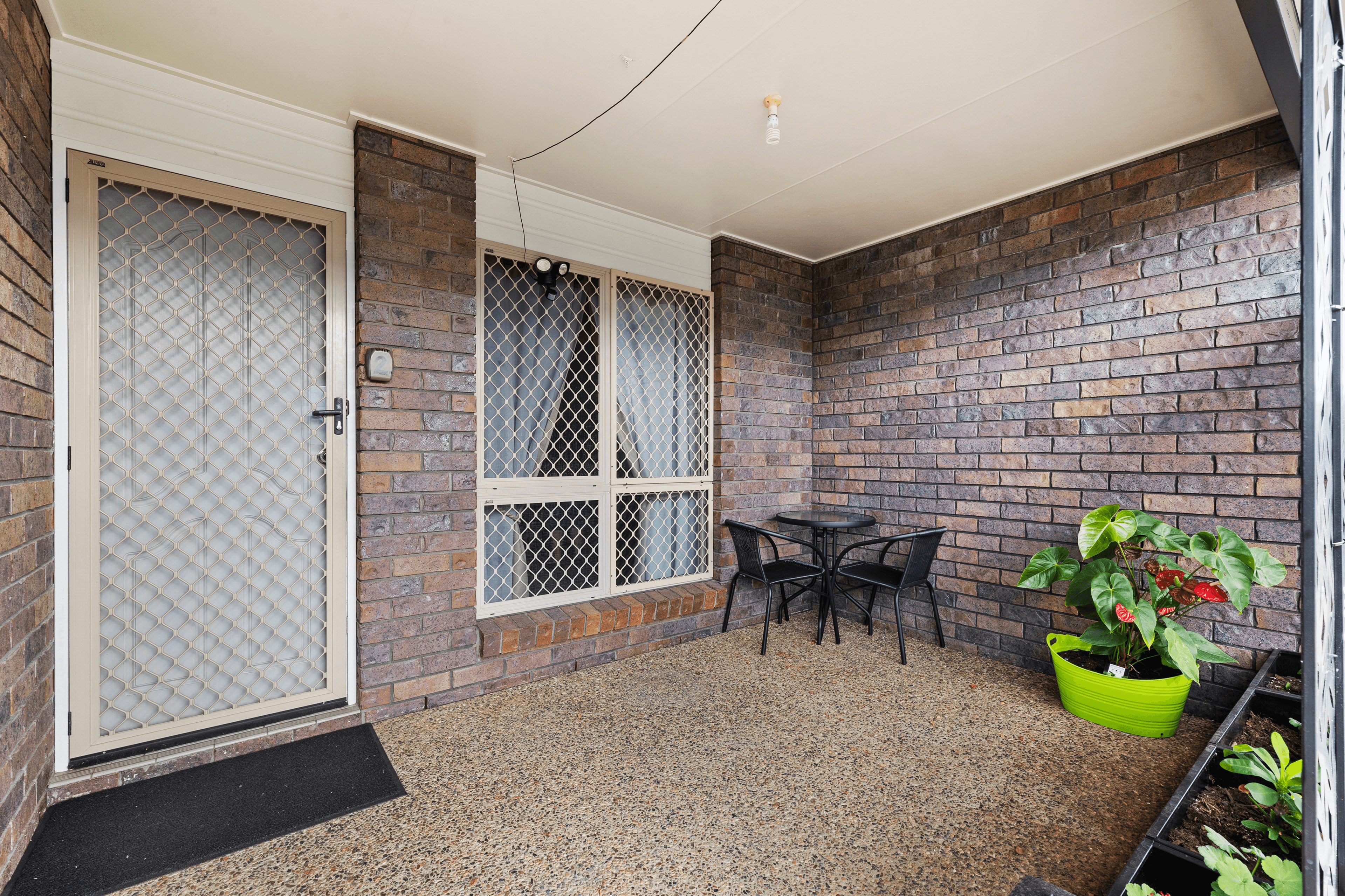 2/222 Ford Street, Berserker, QLD 4701