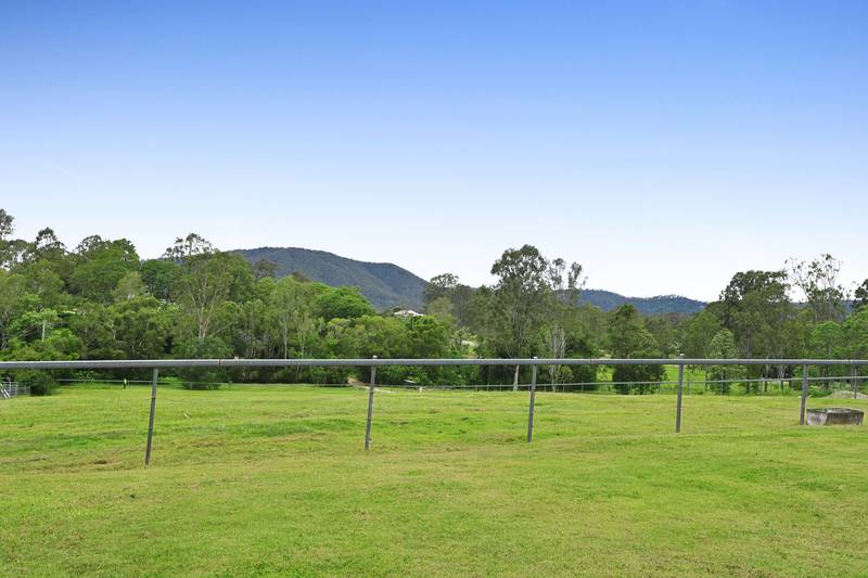 160 Wights Mountain Road, SAMFORD VALLEY, QLD 4520