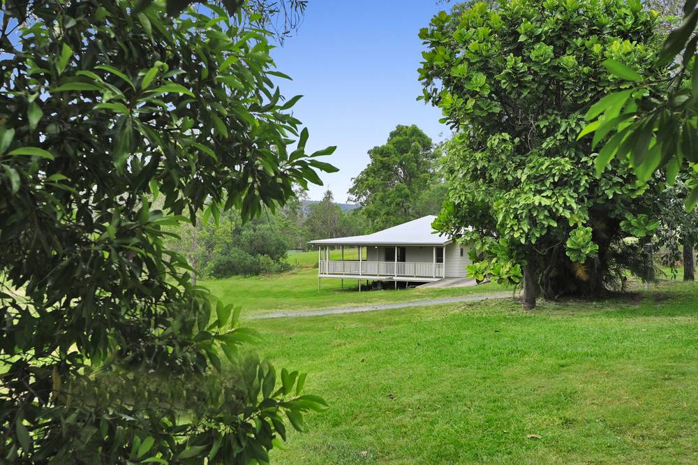 160 Wights Mountain Road, SAMFORD VALLEY, QLD 4520
