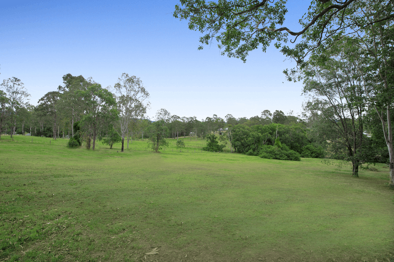 160 Wights Mountain Road, SAMFORD VALLEY, QLD 4520