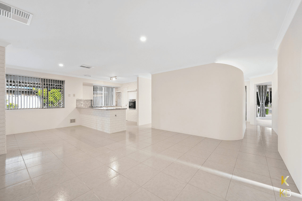 25 Grange Dr, Cooloongup, WA 6168