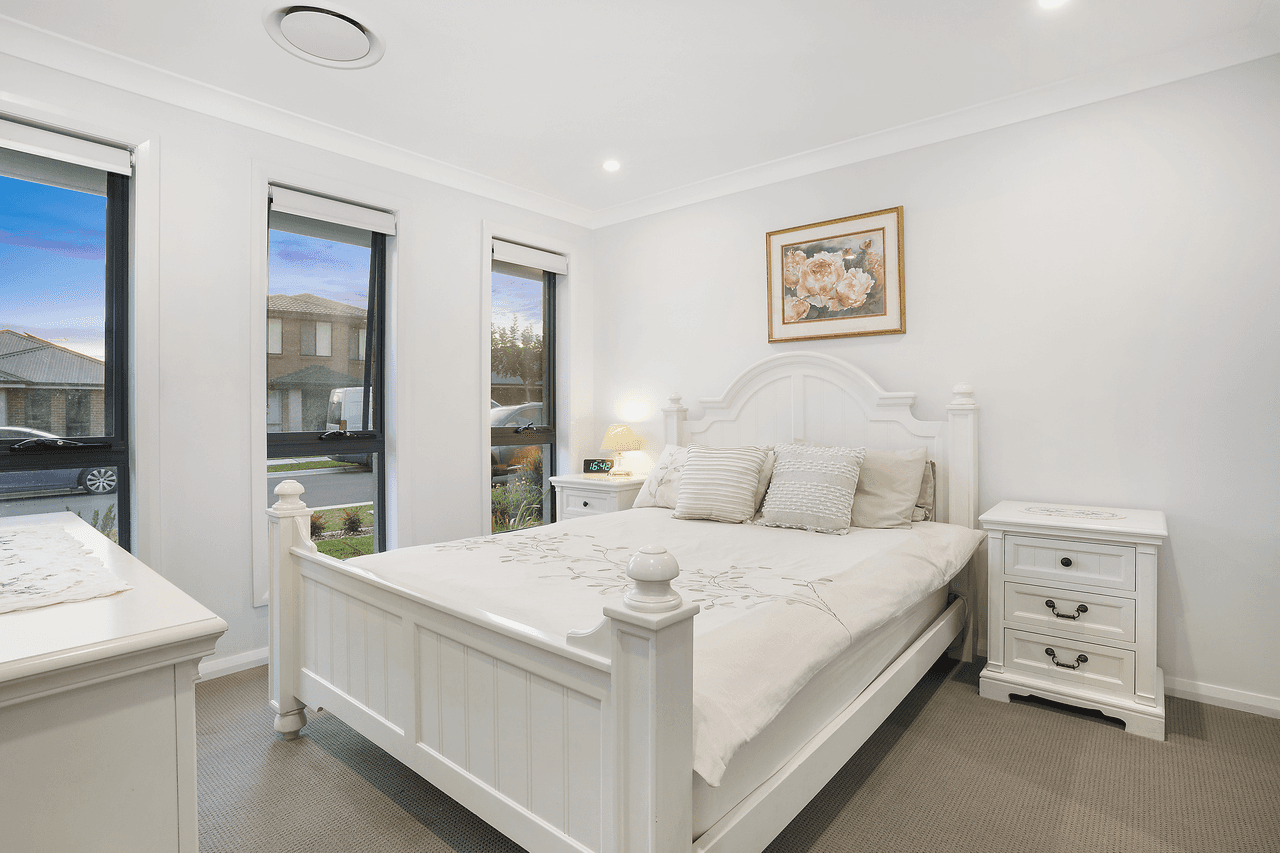 35 Mooney Street, SPRING FARM, NSW 2570