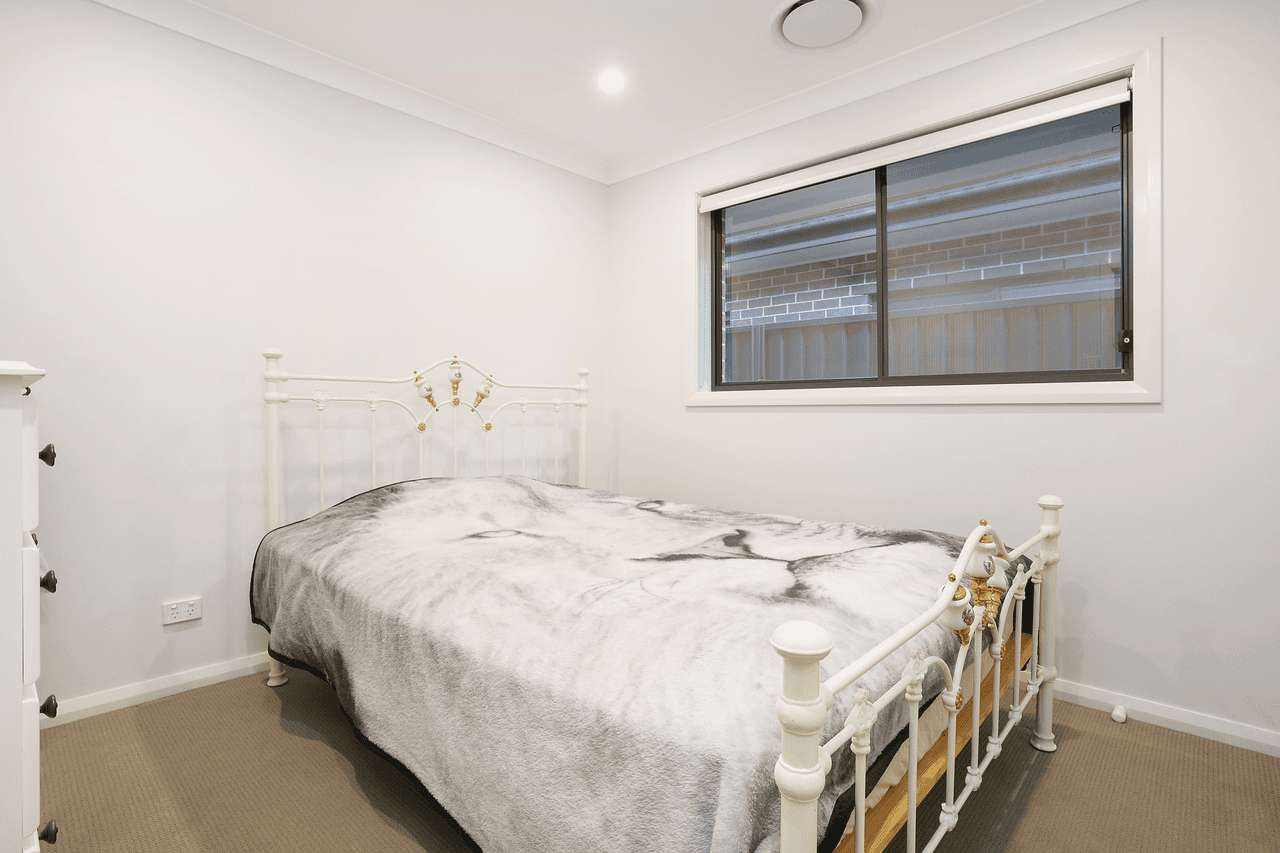 35 Mooney Street, SPRING FARM, NSW 2570