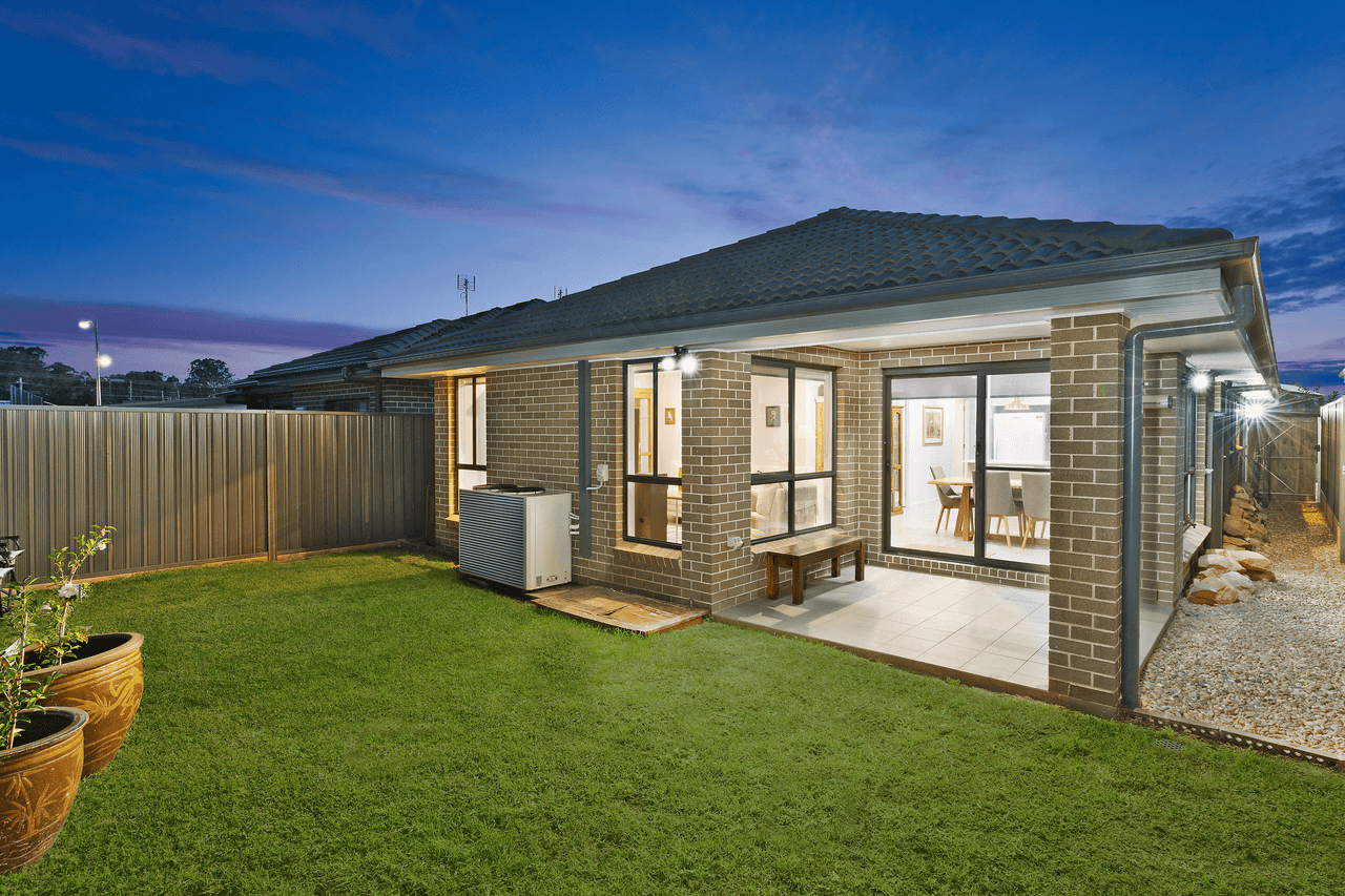 35 Mooney Street, SPRING FARM, NSW 2570