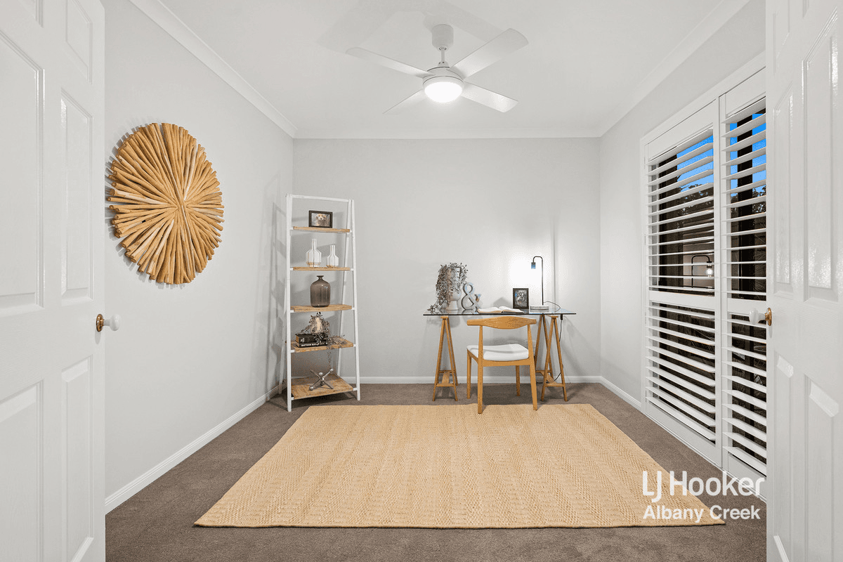 6 Sunbeam Court, EATONS HILL, QLD 4037