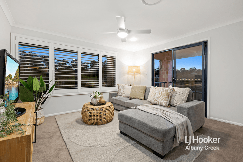 6 Sunbeam Court, EATONS HILL, QLD 4037