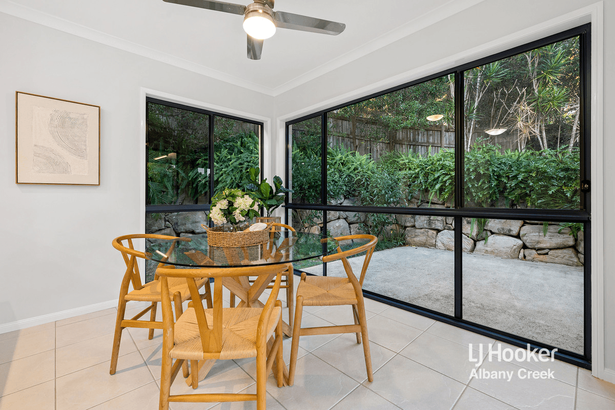 6 Sunbeam Court, EATONS HILL, QLD 4037