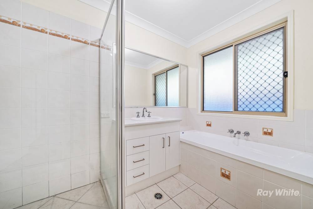 29 Melnik Drive, LOGANLEA, QLD 4131