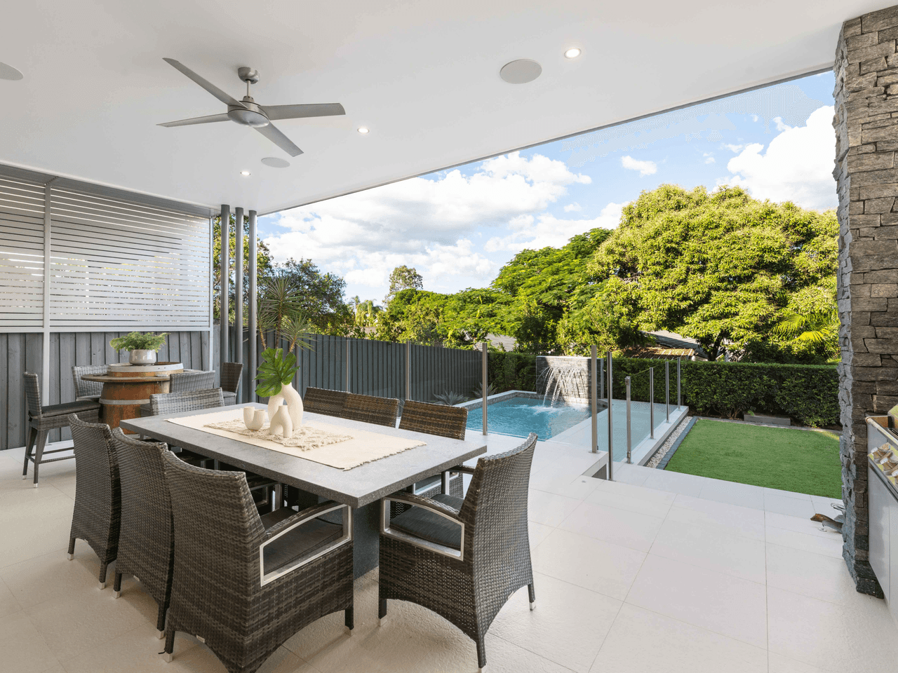 84 Raven Street, Camp Hill, QLD 4152