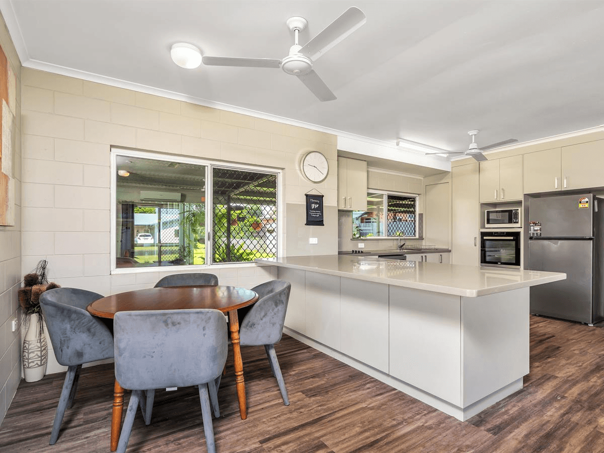 3 Foxwood Avenue, Wangan, QLD 4871