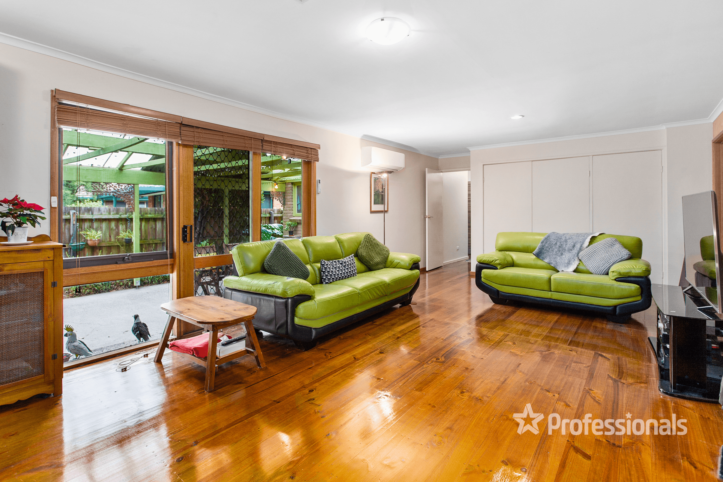 4 Allandale Court, WERRIBEE, VIC 3030