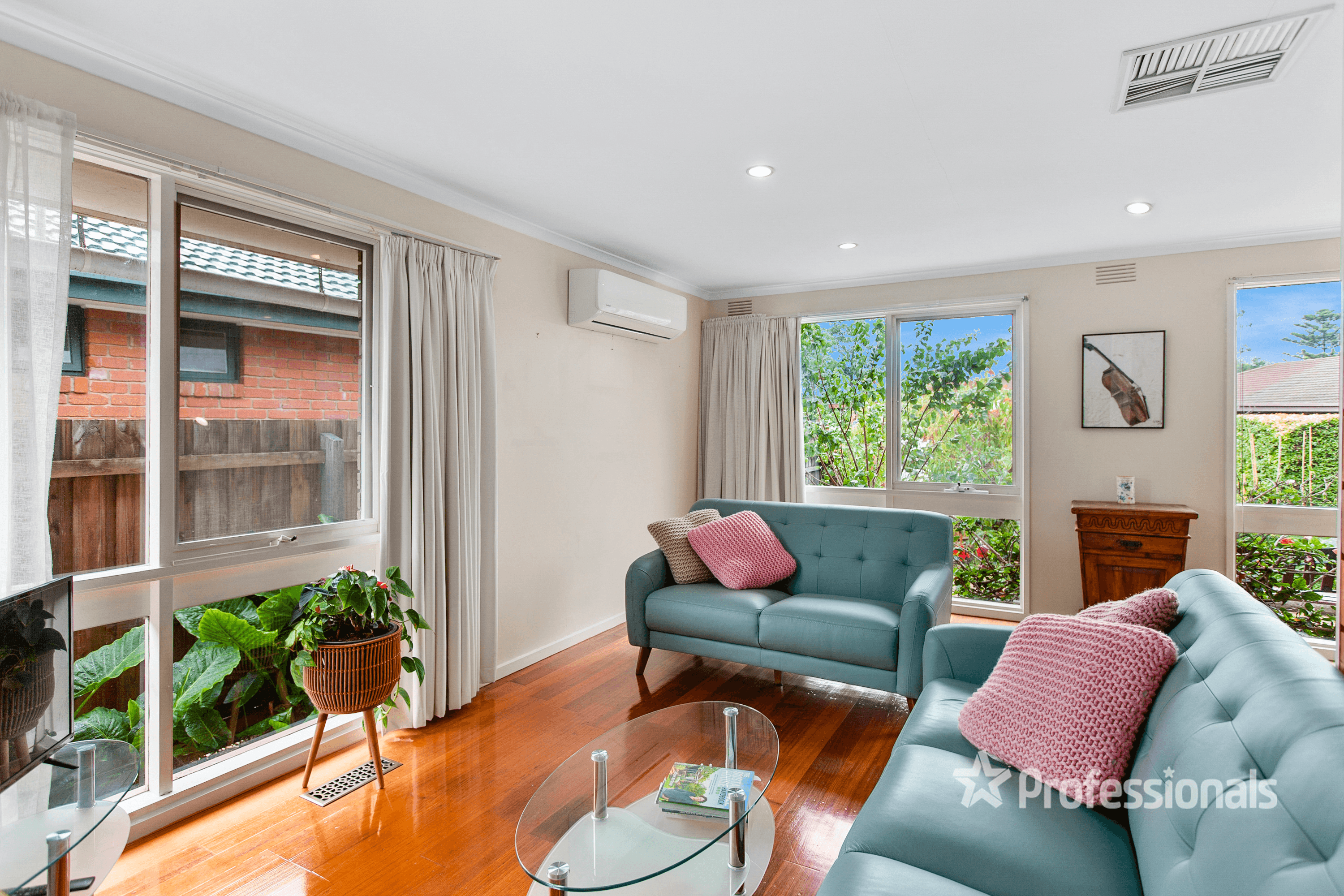 4 Allandale Court, WERRIBEE, VIC 3030