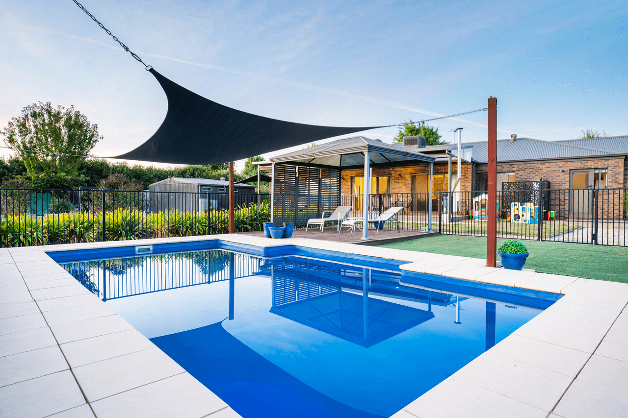 12-13 Fairway Close, HOWLONG, NSW 2643