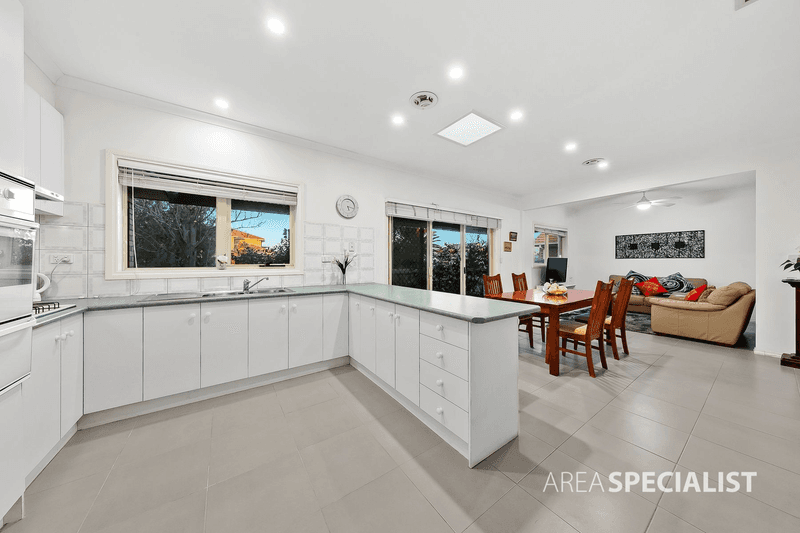 99 Lady Nelson Way, KEILOR DOWNS, VIC 3038