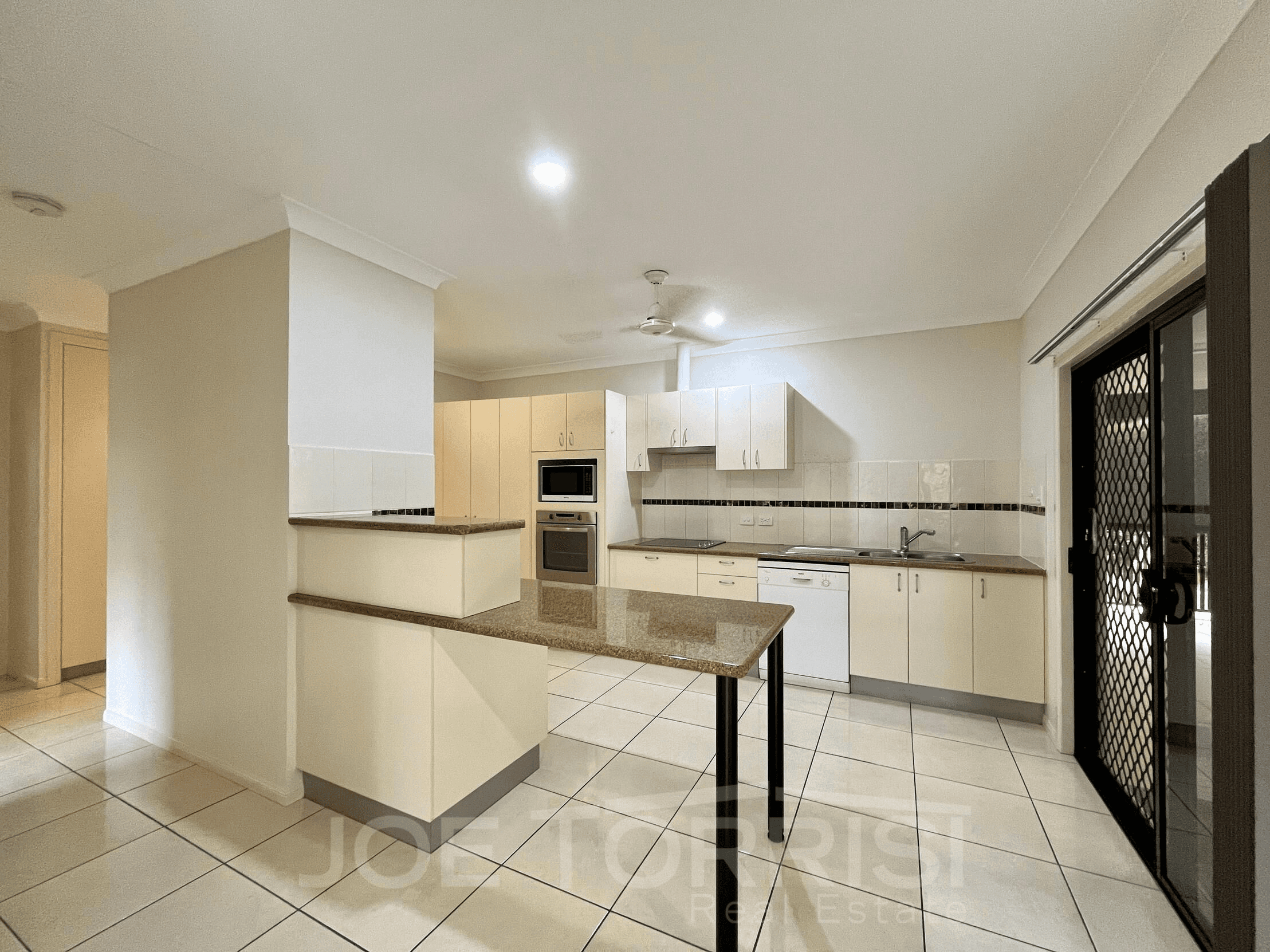 1 Collins Court, Mareeba, QLD 4880