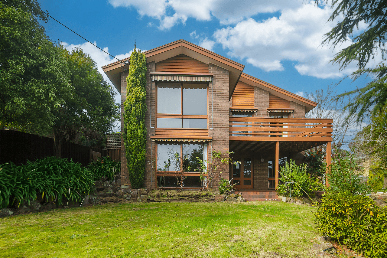 13 Brendan Avenue, DONCASTER, VIC 3108