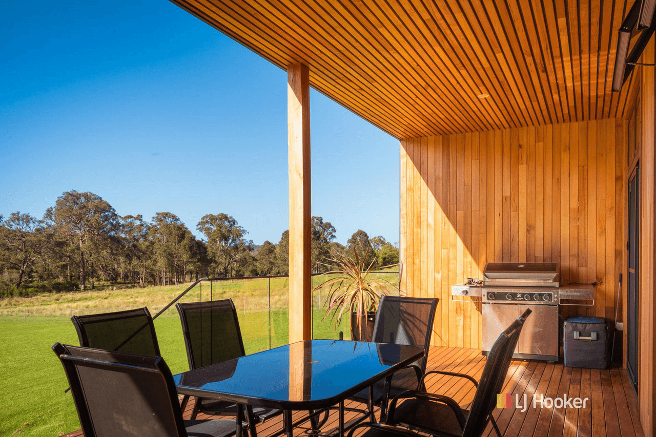 18 Wheeler Avenue, TATHRA, NSW 2550