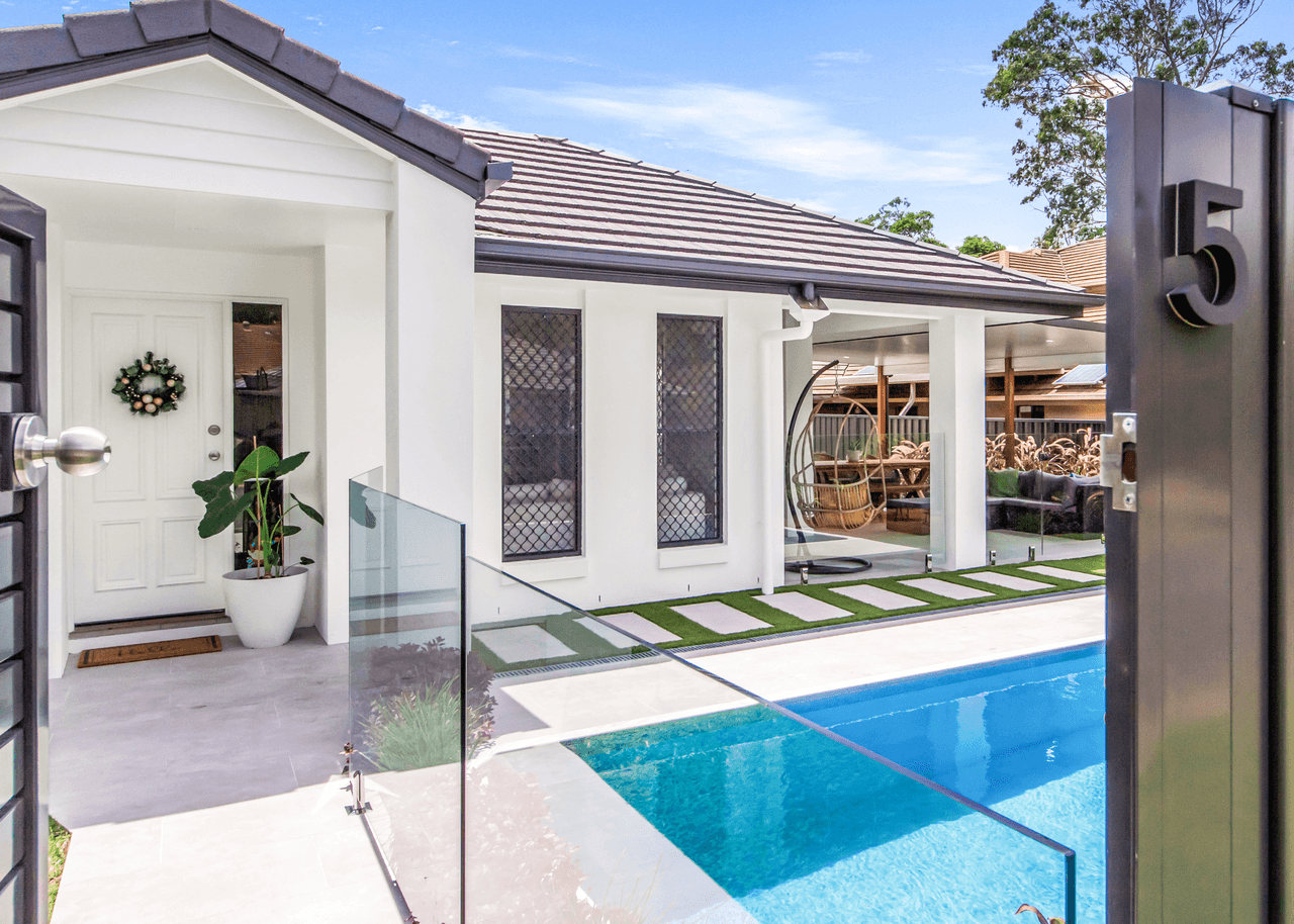 5 Garawarra Crescent, UPPER COOMERA, QLD 4209