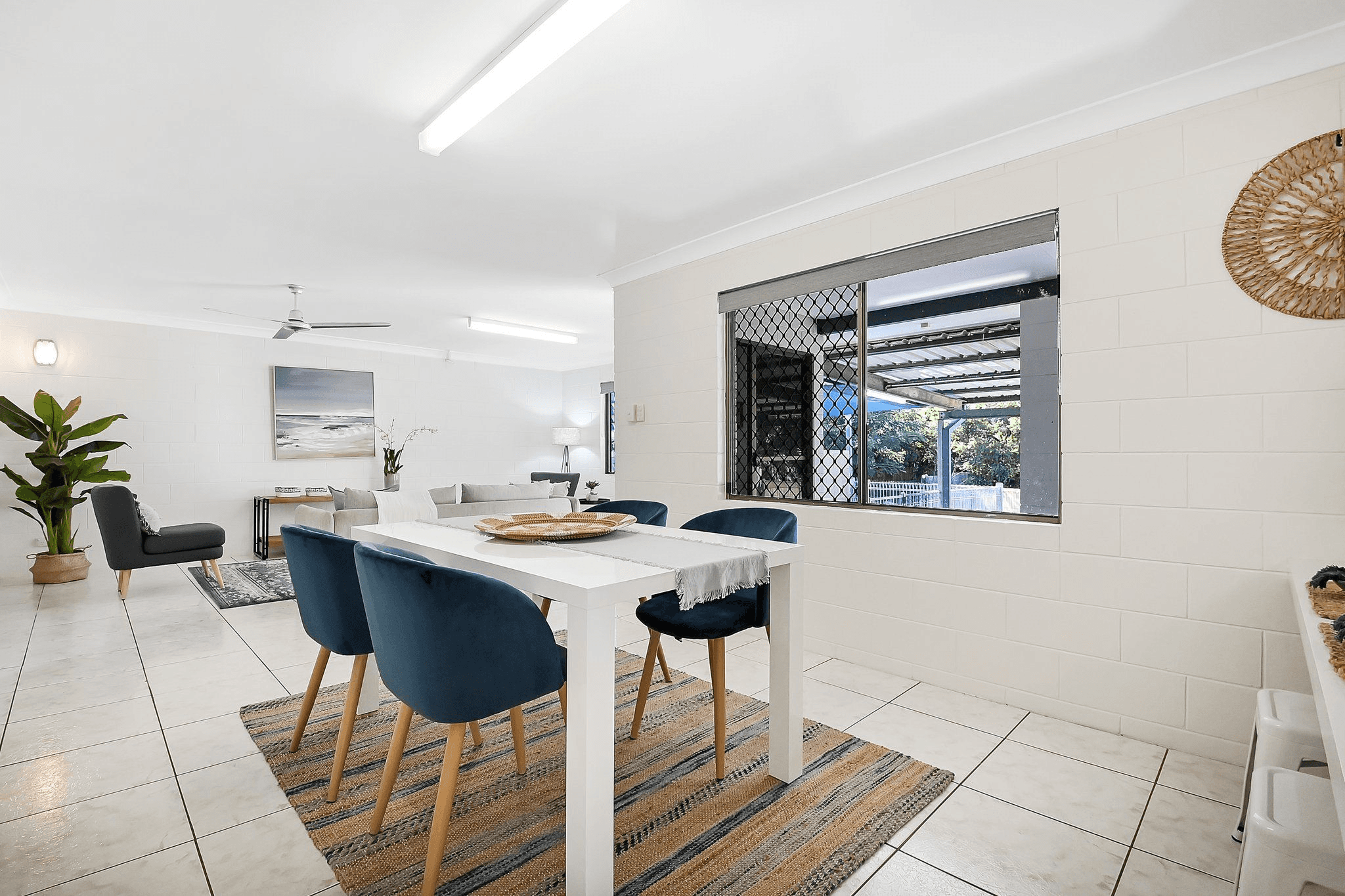 33 HARGREAVES STREET, WULGURU, QLD 4811