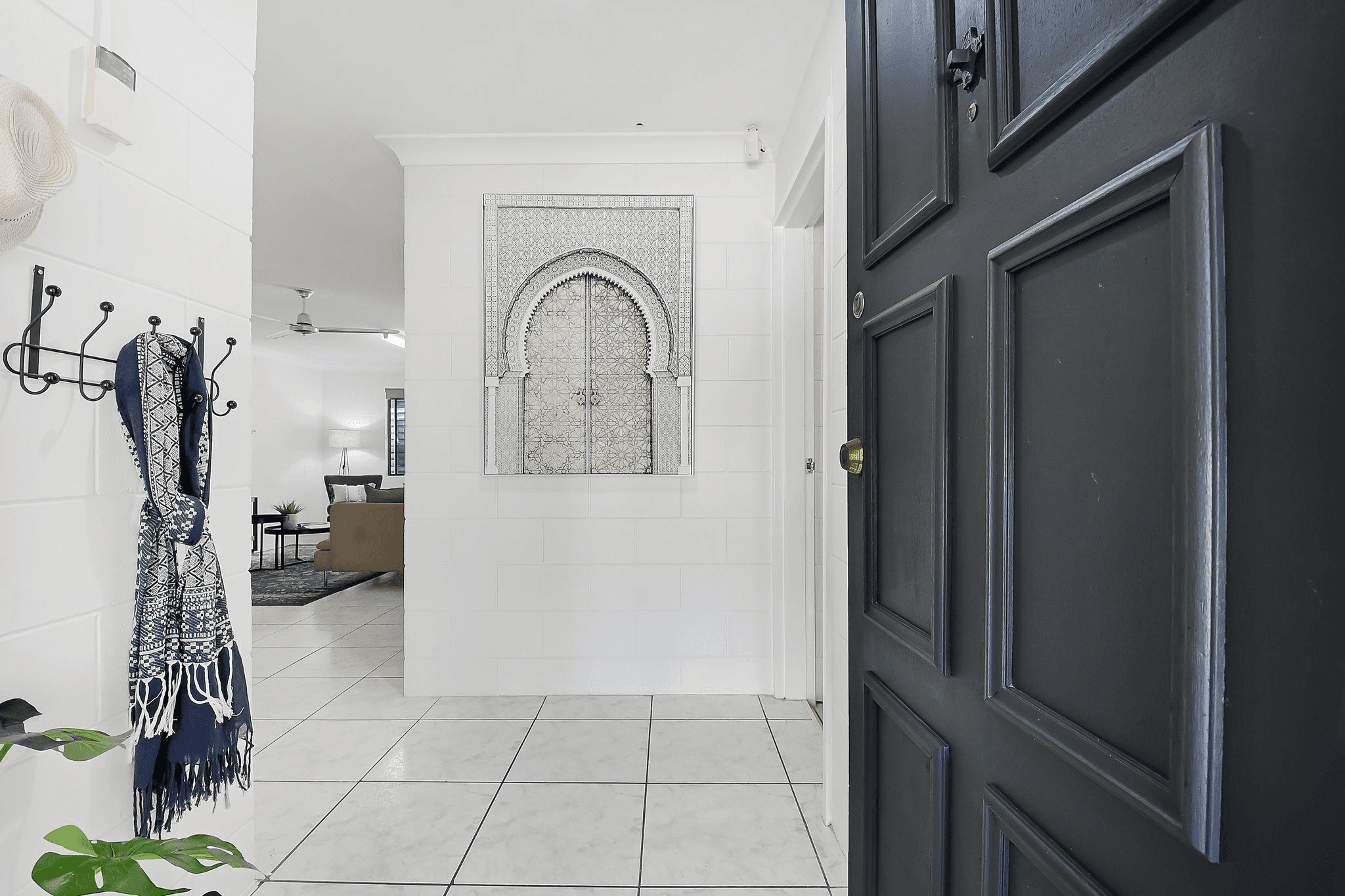 33 HARGREAVES STREET, WULGURU, QLD 4811
