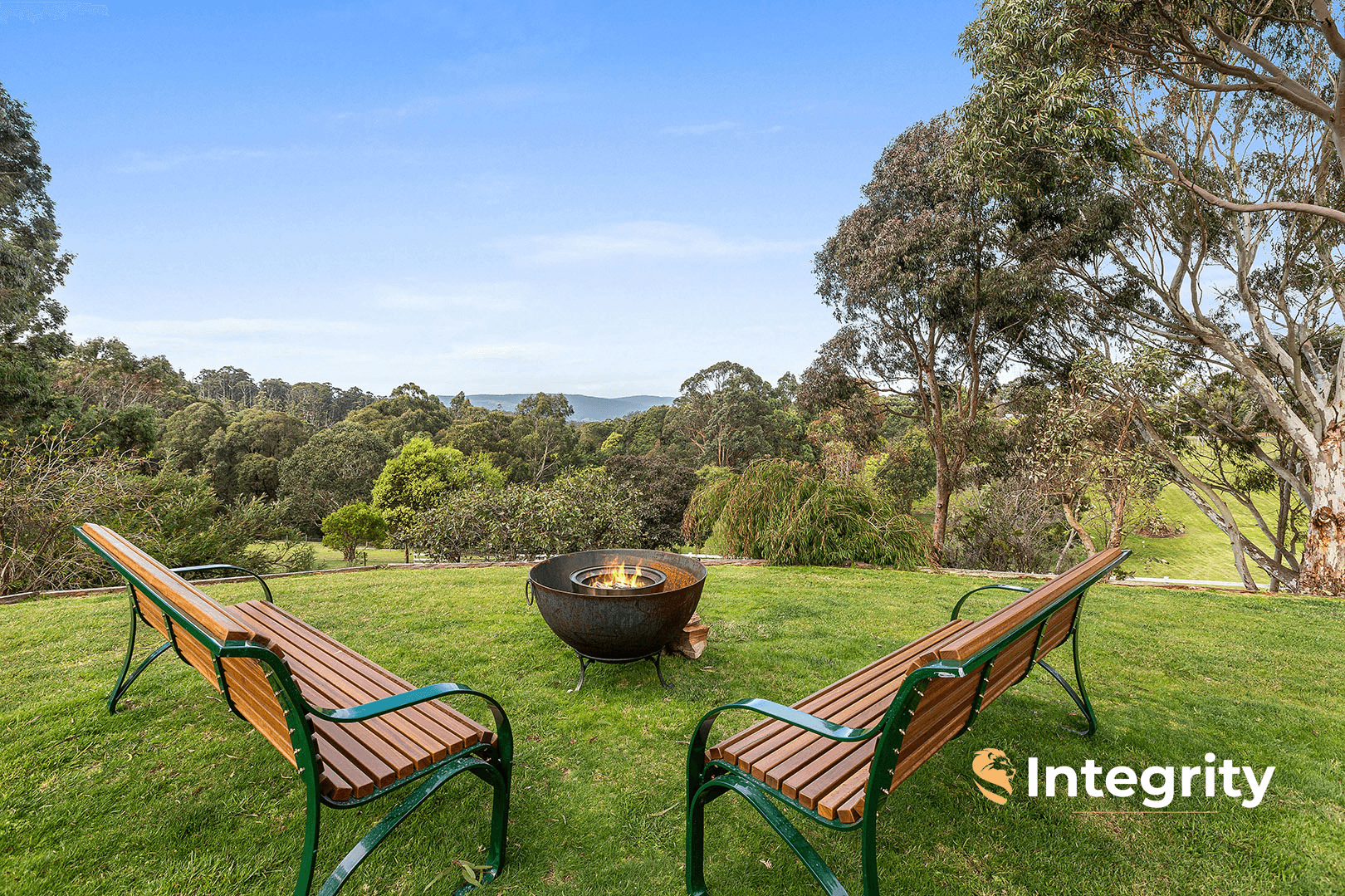 60 Edward Staff Drive, Kinglake, VIC 3763