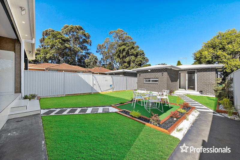 17 Gwandalan Road, Padstow, NSW 2211