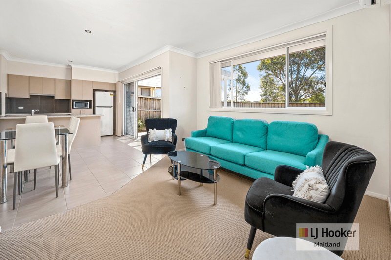 2/10 Dove Street, ABERGLASSLYN, NSW 2320