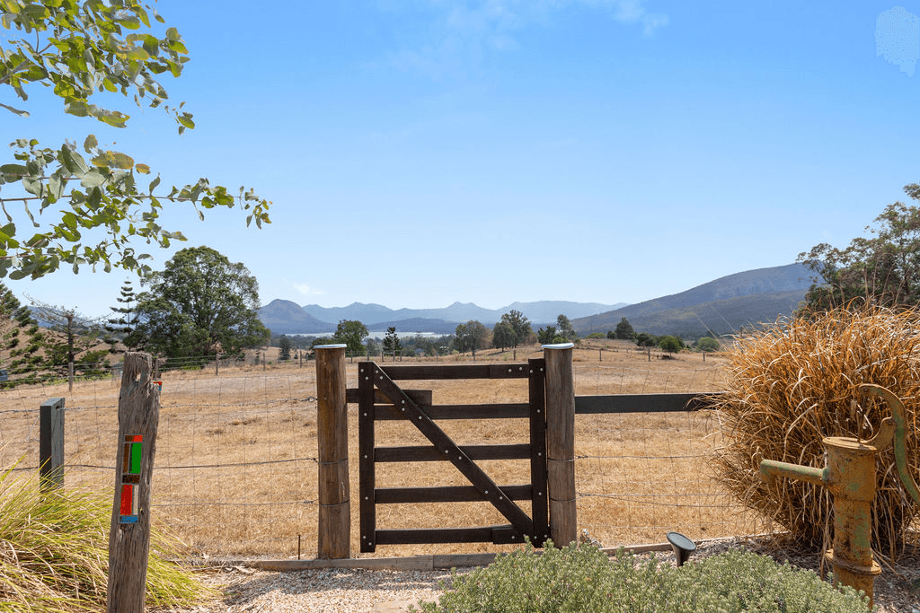 363 Tunstall Road, CHARLWOOD, QLD 4309