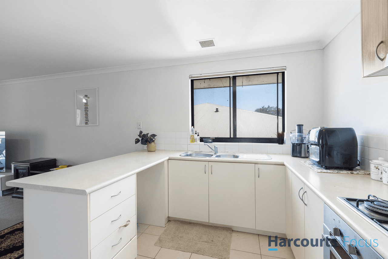 24/27 Burton Street, BENTLEY, WA 6102