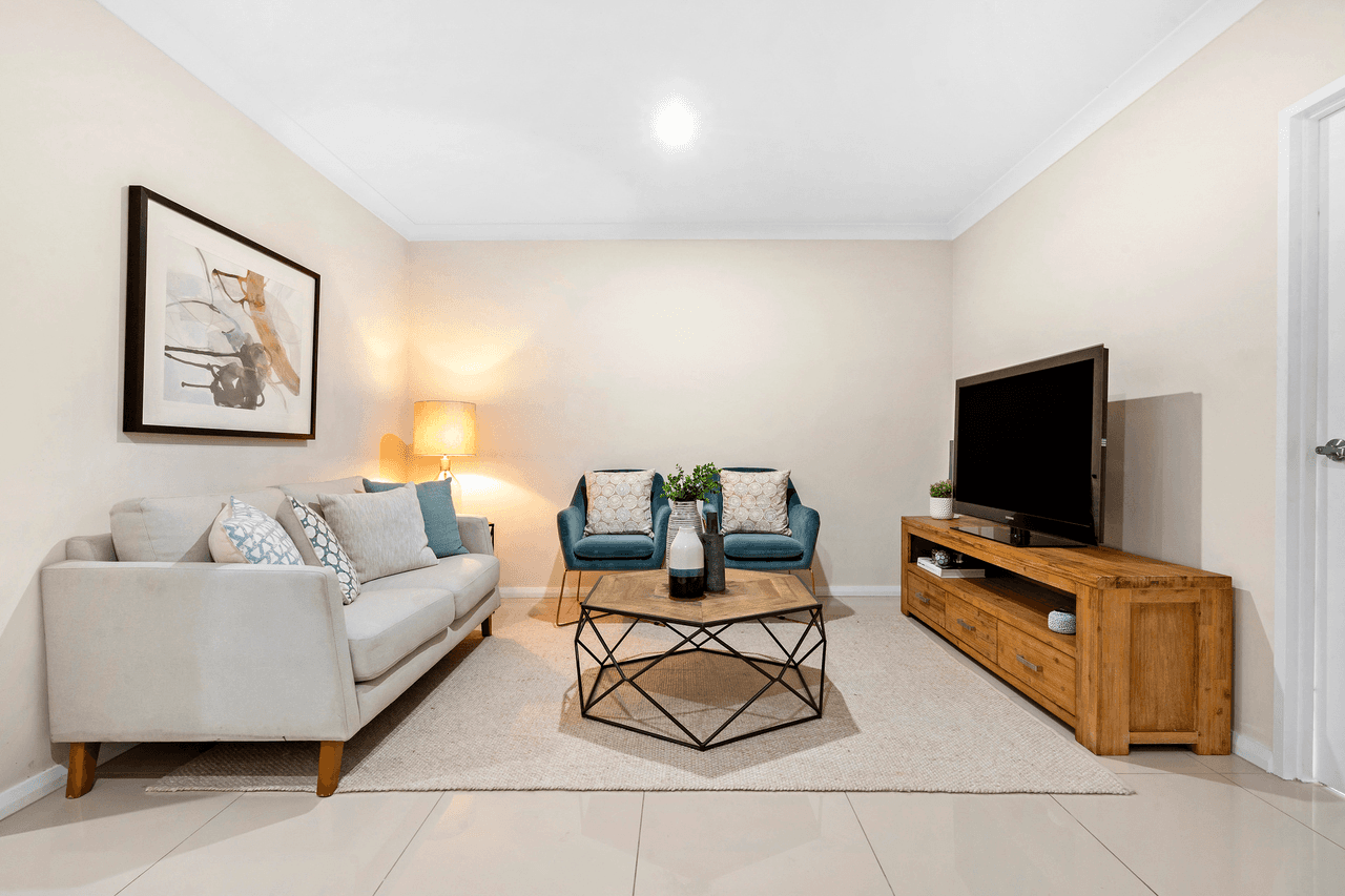 20/1 Glenmore Ridge Drive, Glenmore Park, NSW 2745