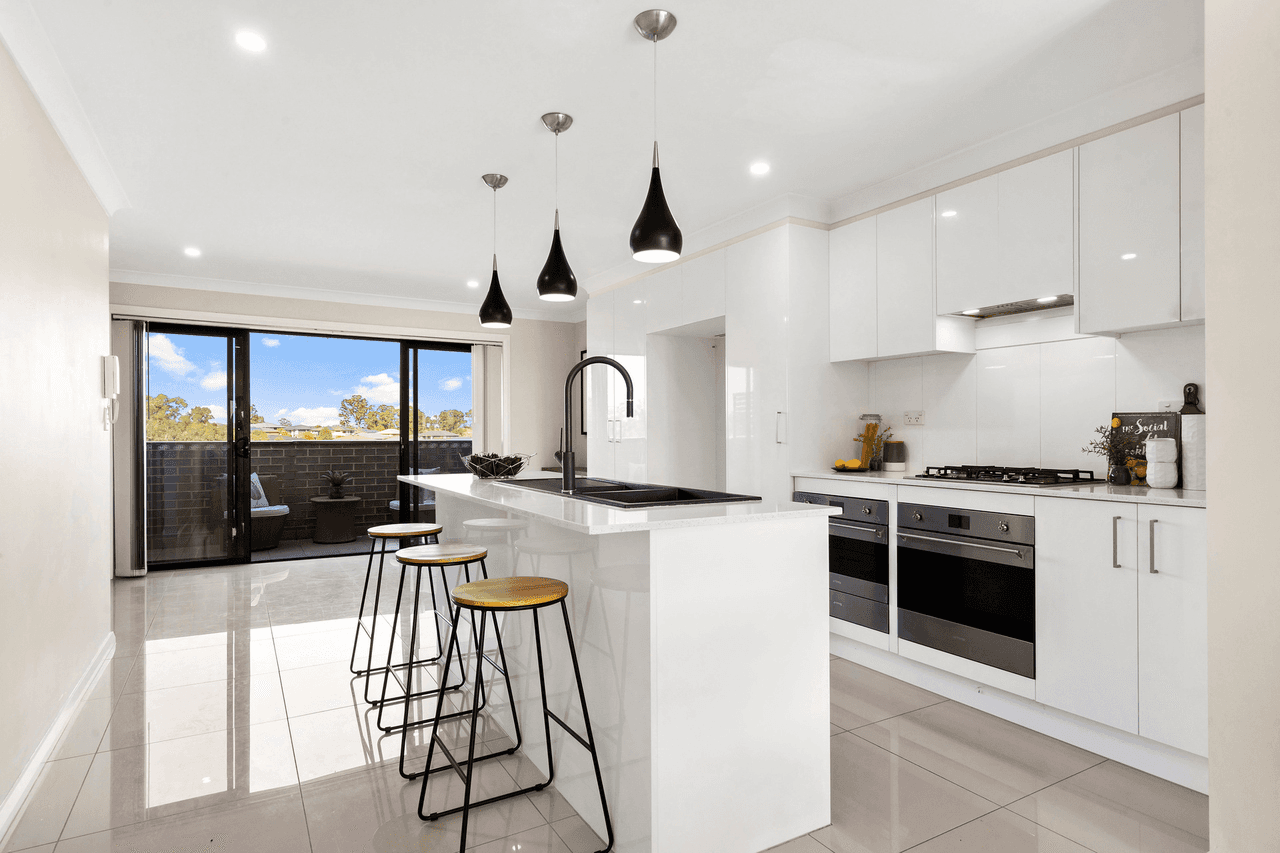 20/1 Glenmore Ridge Drive, Glenmore Park, NSW 2745