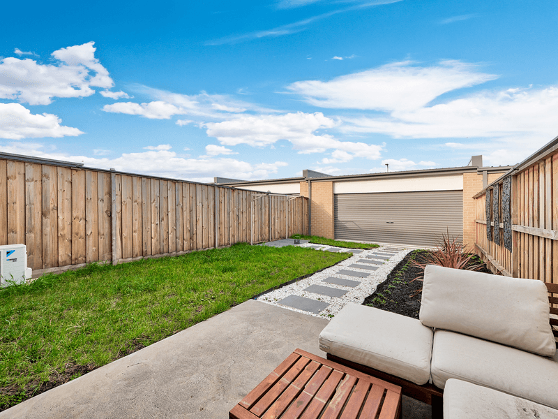 7 Nirvana Way, CLYDE, VIC 3978